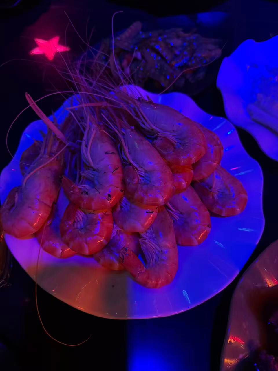 ລວກກຸ້ງກາງ